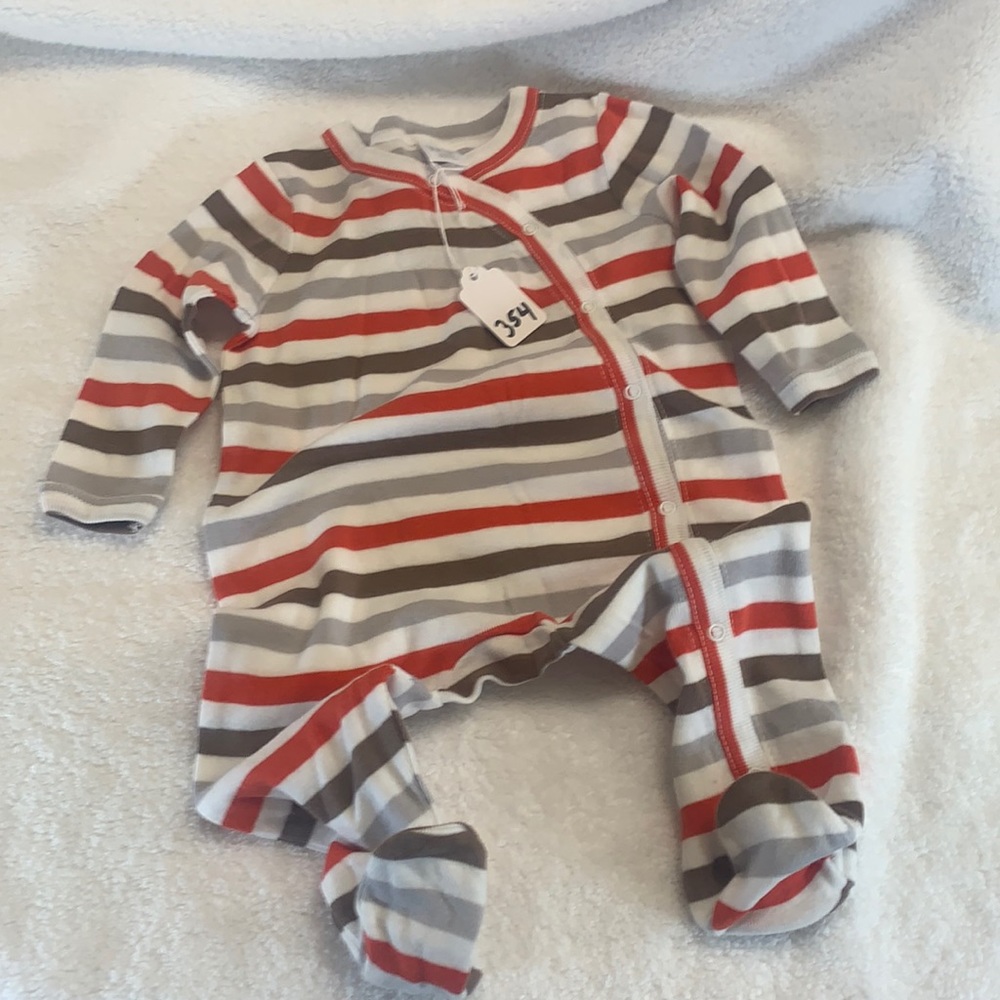 NWOT NORDSTROM BABY FOOTIE SIZE 3 MONTHS